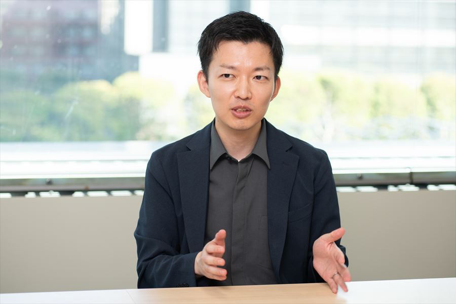 松村達也氏